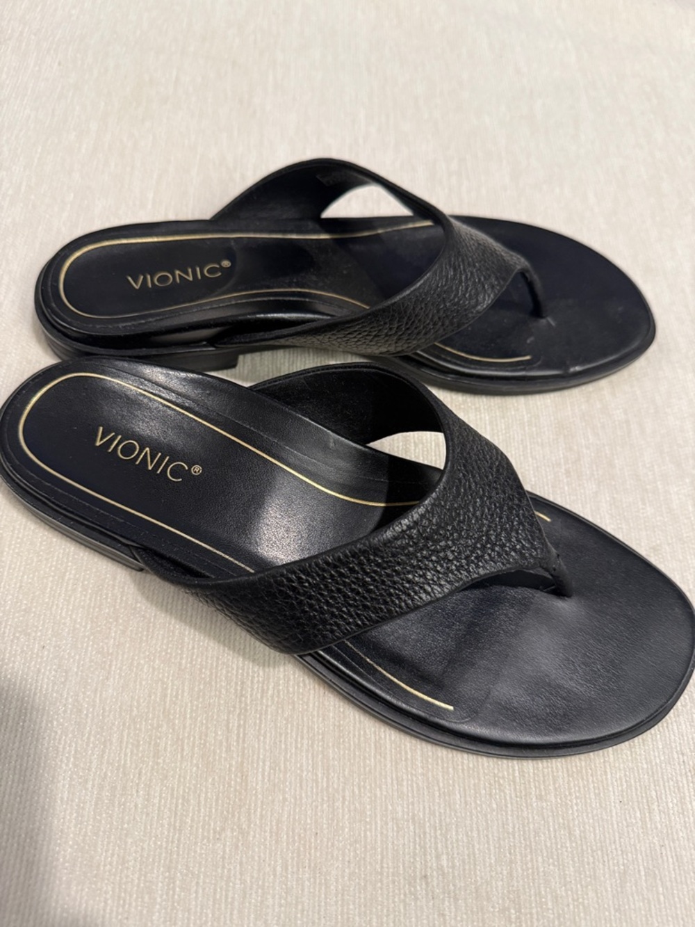 Vionic - Womens Agave Sandal in Black size 9
